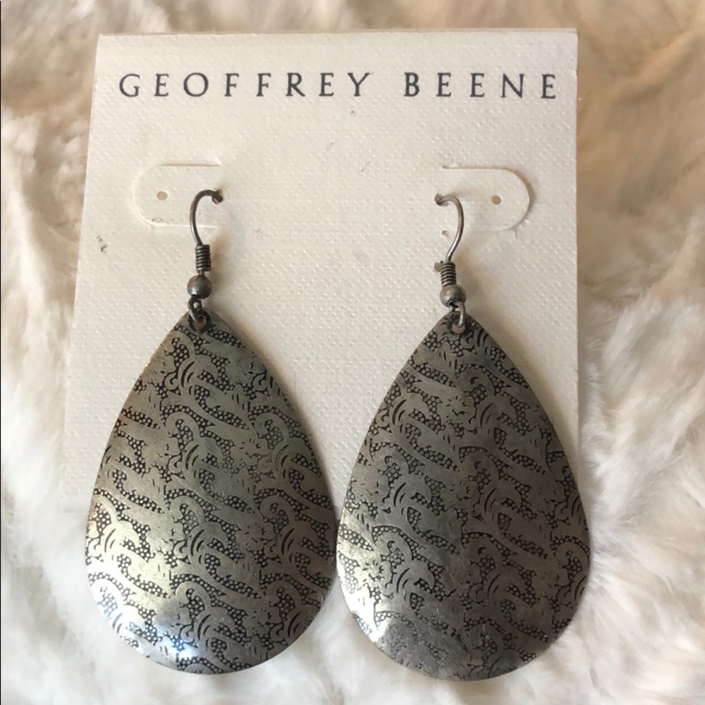 Geoffrey Beene Silver Floral Teardrop Earrings